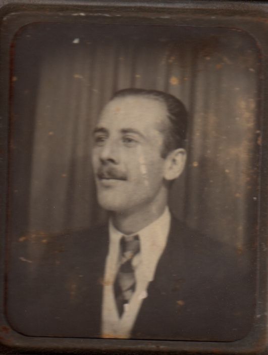 {}{Mi Padre a los 29 Años};{@Date:1942};{@Place:Santiago};{ Chile};{@Author:Clarence Fisk ll Modified: May 20};{2021};{*PIC*};{<> Arthur  Edward Fisk Godoy};{<> Charles Mario Fisk Godoy};{<> Clarence Alfred  Fisk Godoy};{<> Herbert Anthony Fisk Godoy};{<> Maria Luis Godoy Benitez};{<> Mary Charlortte Fisk Godoy};{Charles Taylor Fisk Rand};{eTg};{[ATHR]Clarence Fisk ll  Modified: May 20,2021